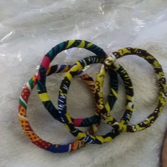 Bracelets - Picture 4 of 4
